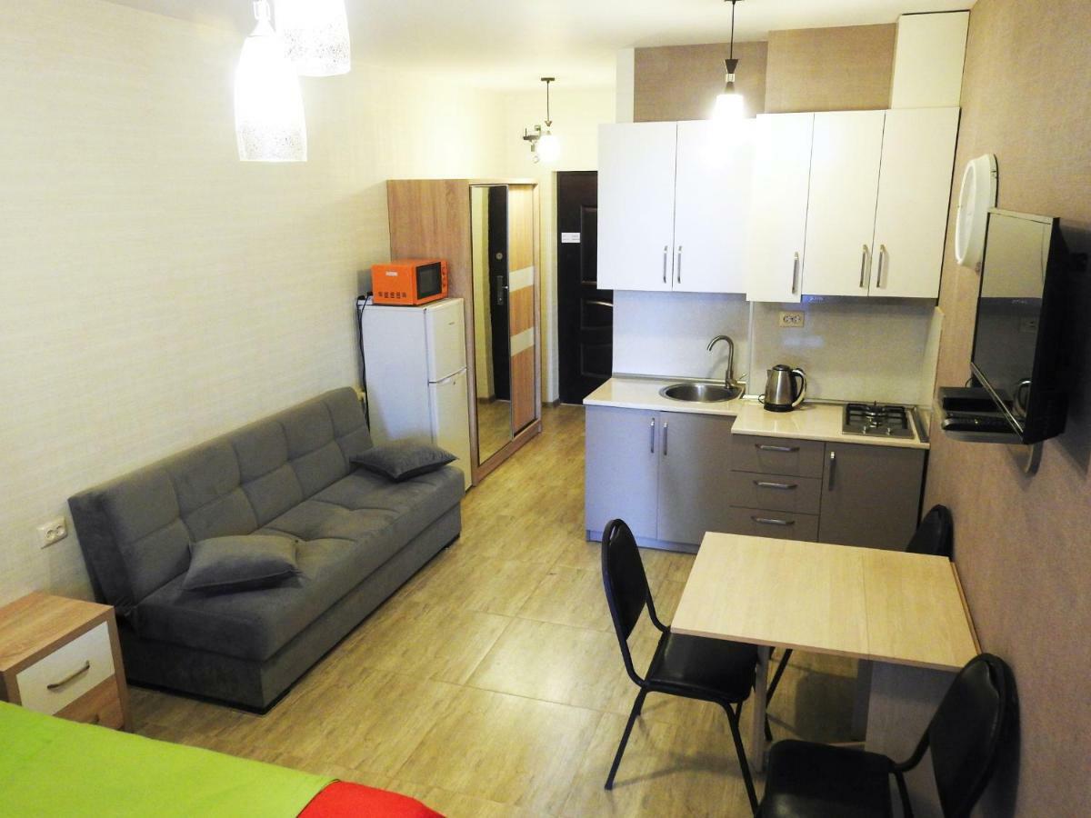Real Palace Apartment Batoumi Extérieur photo